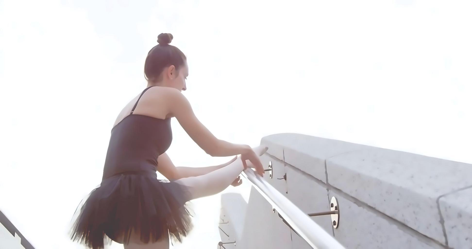 Paar beim Training der Körperhaltung